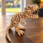 T-Rex-skelet set forfra med åbent gab